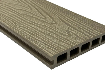 Oak Woodgrain Board 4.8m
